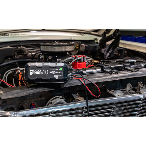 Genius&reg; 10 10-Amp Battery Charger R.M.G. Prévention
