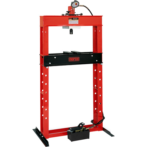 Presse pour atelier op&eacute;r&eacute;e par une pompe hydraulique &agrave; air, Capacit&eacute; 25 tonnes R.M.G. Prévention