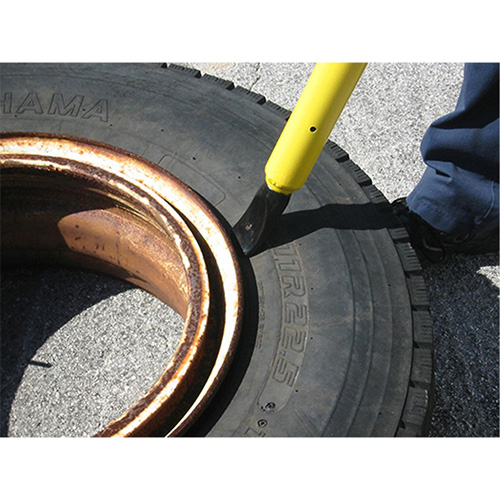 D&eacute;monte-talons &agrave; marteau coulissant R.M.G. Prévention