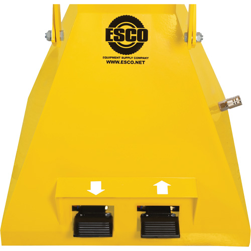 Pneumatic Passenger & Light Truck Tire Spreader R.M.G. Prévention