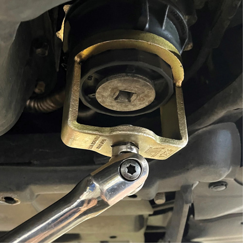 Cl&eacute; pour filtre &agrave; huile Toyota – 4, 6 et 8 cylindres R.M.G. Prévention