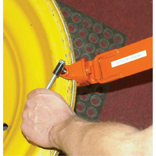 Mainteneur de talon pour pneus agricoles R.M.G. Prévention