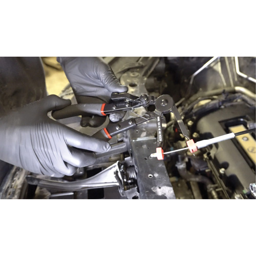 Pince pour raccords &agrave; bouton avec c&acirc;ble de 23 po R.M.G. Prévention