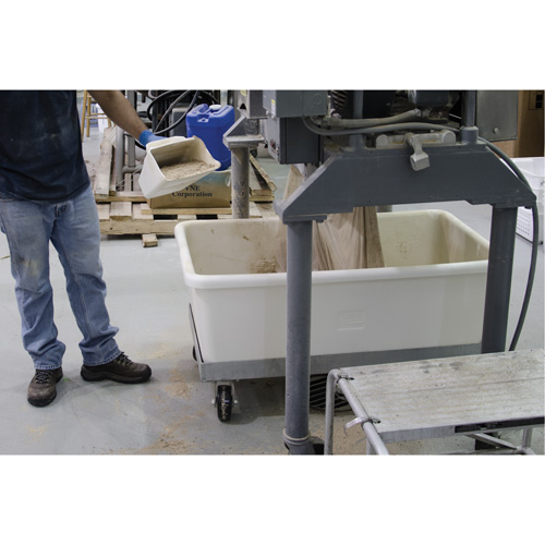 Mega Scoop, Plastic, Red, 128 oz. R.M.G. Prévention