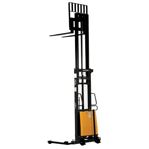 Fork Lift Stacker, Electric Operated, 2000 lbs. Capacity, 137" Max Lift R.M.G. Prévention
