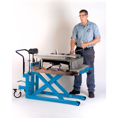 Hydraulic Skid Scissor Lift/Table, 42-1/2" L x 20-1/2" W, Steel, 1000 lbs. Capacity R.M.G. Prévention