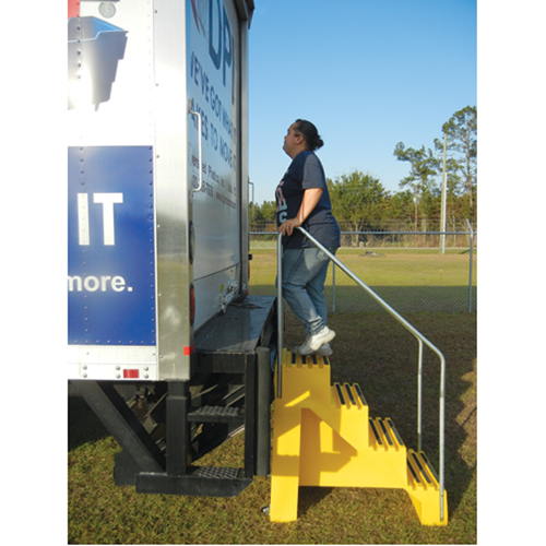 Industrial Step Stool, 4 Steps, 43" x 22-1/2" x 66" High R.M.G. Prévention