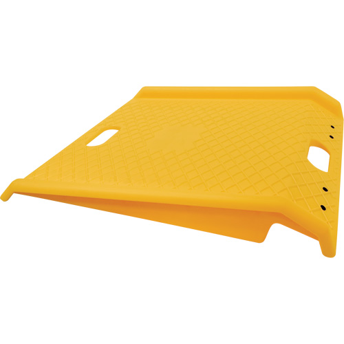 Rampe de trottoir portable en poly pour diable, Capacit&eacute; de 1000 lb, 27" la x 27" lo R.M.G. Prévention