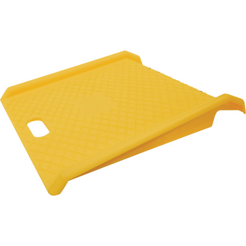 Rampe de trottoir portable en poly pour diable, Capacit&eacute; de 1000 lb, 27" la x 27" lo R.M.G. Prévention