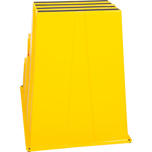 Escabeau industriel, 3 marches, 34-13/16" x 22-7/16" x Hauteur 28-1/2" R.M.G. Prévention