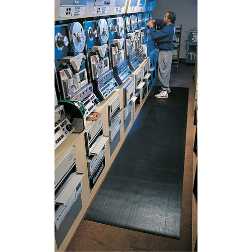 Standard Mat No.381, Ergonomic, 3' x 105' x 1/8", Black R.M.G. Prévention