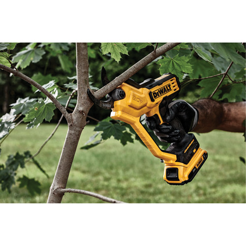 20V MAX* 1-1/2" Cordless Pruner (Tool Only) R.M.G. Prévention