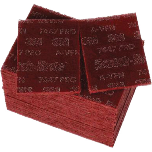 Tampons manuels Scotch-Brite 7447, Oxyde d'aluminium, 9" x 6", Grain Tr&egrave;s fin R.M.G. Prévention