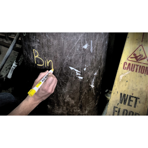 B&acirc;tons de peinture Quik Stik, Liquide, Rouge R.M.G. Prévention