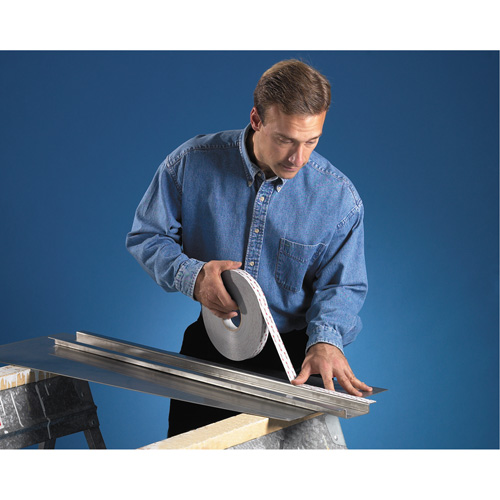 3939 Duct Tape, 9 mils, Silver, 48 mm (2") x 55 m (180') R.M.G. Prévention
