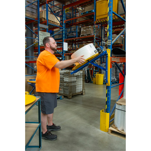 Distributeur de feuillards, Feuillard Polyester/Acier/Polypropyl&egrave;ne, Dia de noyau 16"/8", largeur de rouleau 3"/8"/6" R.M.G. Prévention