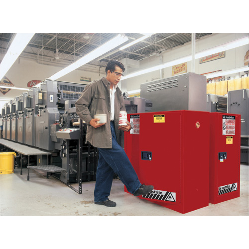 Sure-Grip&reg; EX Combustibles Safety Cabinet for Paint and Ink, 40 gal., 3 Shelves R.M.G. Prévention