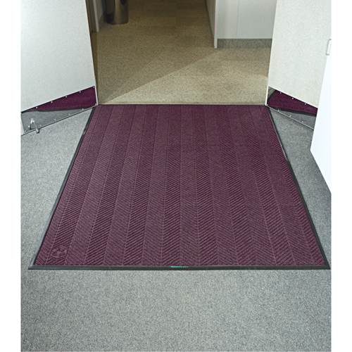 Waterhog&reg; Eco Elite Matting, Wiper/Scraper, 6' x 6' x 3/8", Maroon R.M.G. Prévention