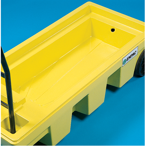 Chariots Poly-Spillcart, 66,5" lo x 29" la x 43,9" h, Cap. de d&eacute;versement 57 gal. US R.M.G. Prévention