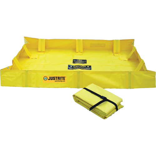 QuickBerm&reg; Lite Containment Berm, 79 gal. Capacity, 4' W x 4' L x 8" H, Snap-Up Bracket R.M.G. Prévention