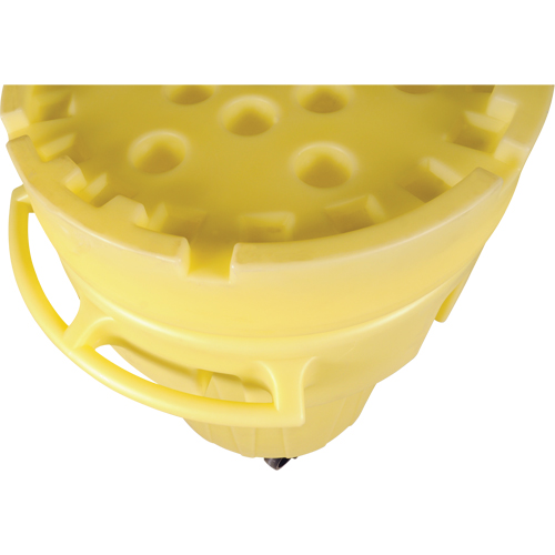 Ultra-Overpacks&reg; Wheeled Drum, 95 gal., Mobile R.M.G. Prévention
