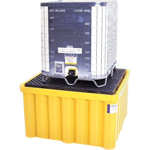Palette antid&eacute;versement avec drain Ultra-IBC Spill Pallet , Capacit&eacute; de d&eacute;versement 400 gal. US, 58,75" x 58,75" x 33" R.M.G. Prévention