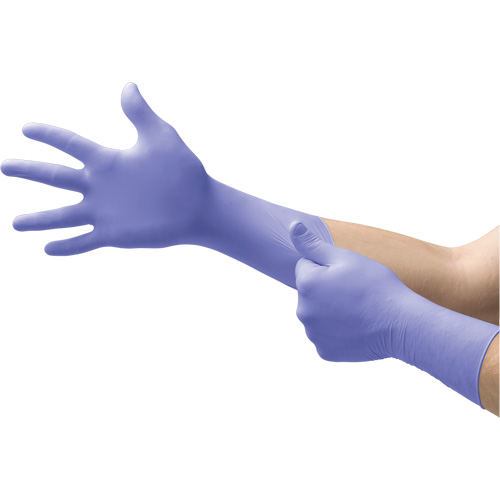 Supreno&reg; EC Gloves, Small, Nitrile, 5.5-mil, Powder-Free, Purple, Class 2 R.M.G. Prévention