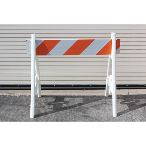 Barricades, En A, 48" lo x 40" h, Orange/Blanc R.M.G. Prévention