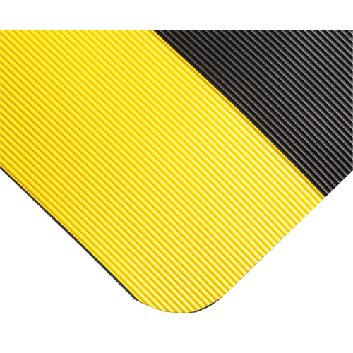 Tapis ondul&eacute; pour tableau de contr&ocirc;le no 702, 3' la x 20' lo, 1/4" &eacute;paisseur, Noir/Jaune, PVC R.M.G. Prévention