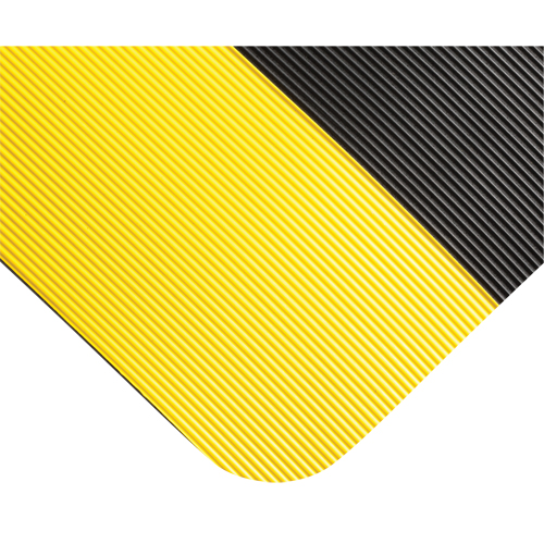 Tapis tr&egrave;s robuste pour panneau de contr&ocirc;le No 720, Ondul&eacute;, 3' x 10' x 5/8", Noir/Jaune, PVC R.M.G. Prévention