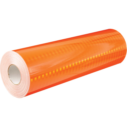 Feuille de rev&ecirc;tement de barricade prismatique de qualit&eacute; &agrave; haute intensit&eacute;, 2" la x 150' lo, 19 mils, Orange R.M.G. Prévention