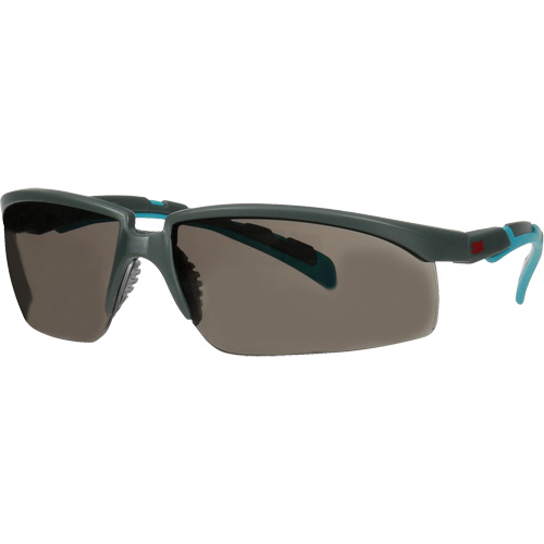 Lunettes de s&eacute;curit&eacute; de la s&eacute;rie Solus 2000, Lentille Gris, Antibu&eacute;e/Anti-&eacute;gratignures, ANSI Z87+ R.M.G. Prévention