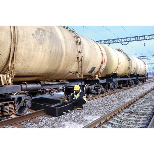 Berme Ultra-Track Berm, Capacit&eacute; 144 gal. US, 4' la x 6' lo x 12" h, Paroi en mousse R.M.G. Prévention