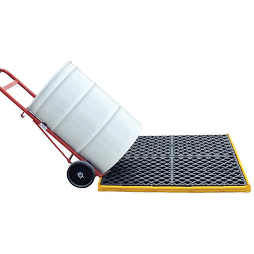 Ultra-Spill Deck flexible, &agrave; vessie, 4 barils, Capacit&eacute; de d&eacute;versement 110 gal. US, 51" x 48" x 5" R.M.G. Prévention