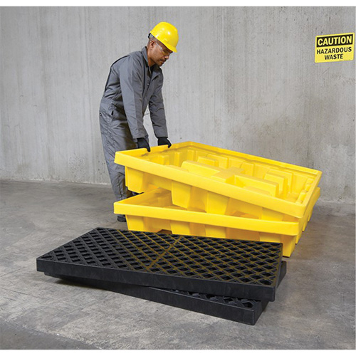 4-Drum Nestable Ultra-Spill Pallet&reg;, 66 US gal. Spill Capacity, 51" x 51" x 10" R.M.G. Prévention