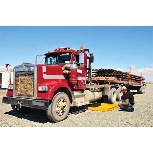 Flexible Ultra-Utility Tray, 30" lo x 30" la x 4,8" h, Cap. de d&eacute;versement 9,5 gal. US R.M.G. Prévention