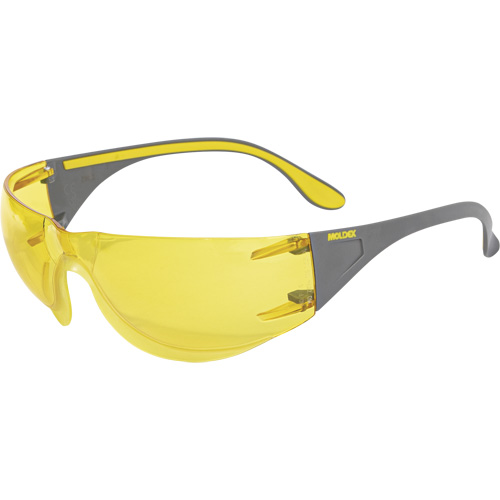 Lunettes de s&eacute;curit&eacute; Adapt, Lentille Ambr&eacute;e, Antibu&eacute;e/Anti-&eacute;gratignures, ANSI Z87+/R&eacute;pond ou surpasse la norme CSA Z94.3 R.M.G. Prévention