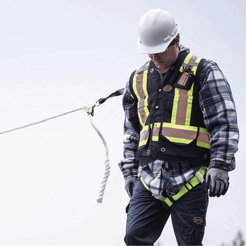 RK4-25 Ensemble conforme pour couvreur avec support r&eacute;utilisable, Trousses pour couvreur de toit R.M.G. Prévention