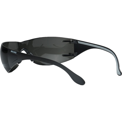 Lunettes de s&eacute;curit&eacute; Adapt Lite, Lentille Fum&eacute;e, Antibu&eacute;e/Anti-&eacute;gratignures, ANSI Z87+/R&eacute;pond ou surpasse la norme CSA Z94.3 R.M.G. Prévention