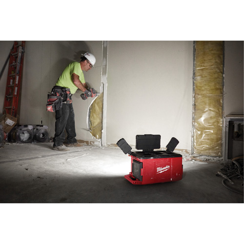 Lampe/chargeur M18 Packout, DEL, 3000 lumens R.M.G. Prévention