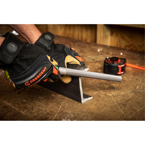 Lime &agrave; taille crois&eacute;e avec poign&eacute;e verte, Demi-ronde, 8", B&acirc;tarde R.M.G. Prévention