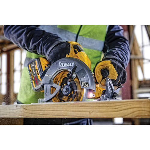 Flexvolt&reg; Max** Cordless Circular Saw with Electric Brake Kit, 7-1/4", 60 V R.M.G. Prévention