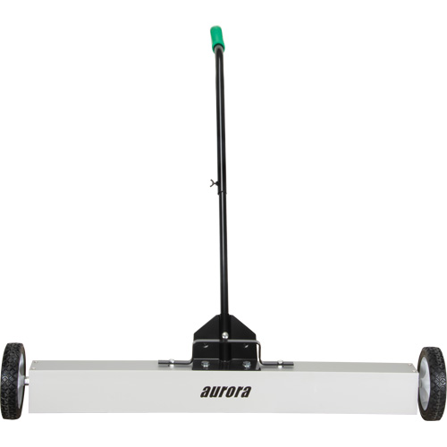 Balayeuse magn&eacute;tique &agrave; pousser, 36" la R.M.G. Prévention