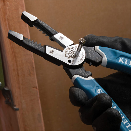 Outil polyvalent Klein-Kurve pour d&eacute;nuder, couper et sertir les fils, 8-1/4" lo, 8 - 20 AWG R.M.G. Prévention