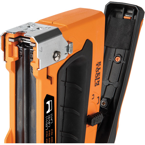 Agrafeuse pour c&acirc;blage libre, Agrafes 5/16"/1/4"/11/32" R.M.G. Prévention