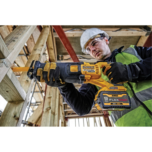 FlexVolt&reg; Max Brushless Reciprocating Saw Kit, 60 V, Lithium-Ion Battery, 0-3000 SPM R.M.G. Prévention