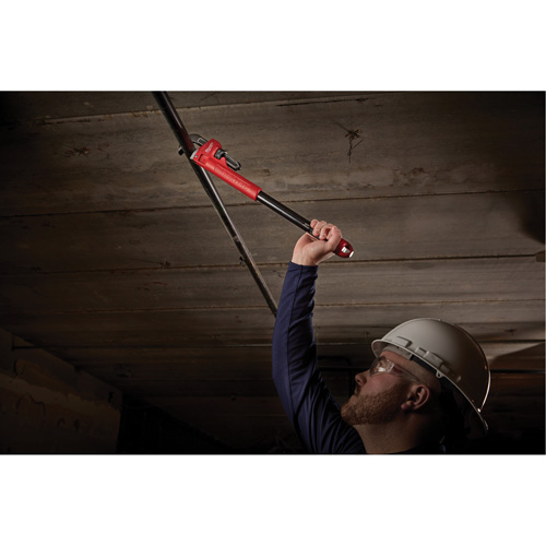 Cl&eacute; &agrave; tuyau adaptable Cheater, Cap des m&acirc;choires 2-1/2", Longueur 18"/24"/10", Fini Rev&ecirc;tement en poudre, Prise Ergonomique R.M.G. Prévention