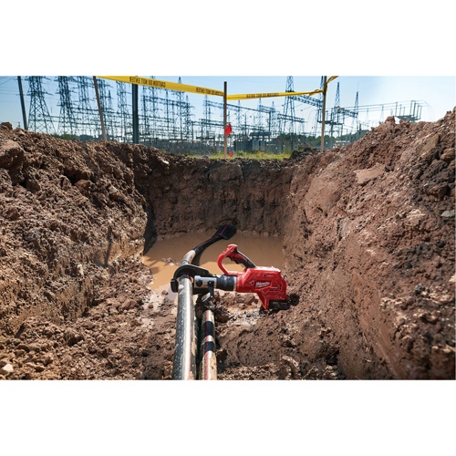 Coupe-c&acirc;ble pour c&acirc;bles souterrains de 3" M18 Force Logic avec t&eacute;l&eacute;commande sans fil R.M.G. Prévention