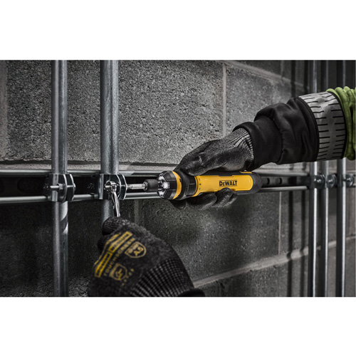 Jeu de tournevis sans fil de 14 morceaux avec commande FLEXDRIVE, 4 V, 44 lb-po/5 Nm couple max. R.M.G. Prévention