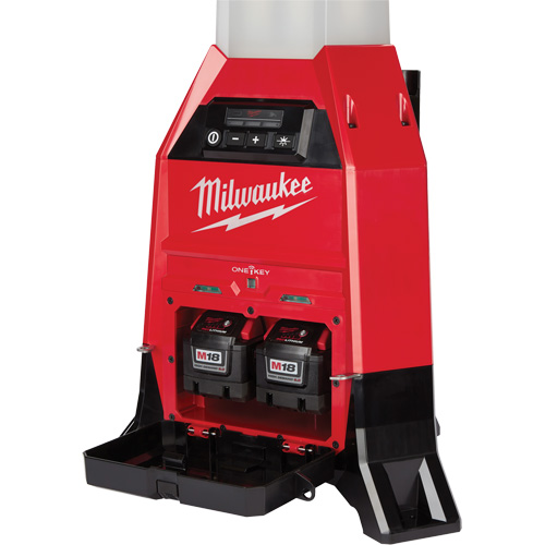 Lampe de chantier M18 Radius et chargeur avec One-Key, DEL, 4800/9000/2500 lumens, Boîtier en Plastique R.M.G. Prévention